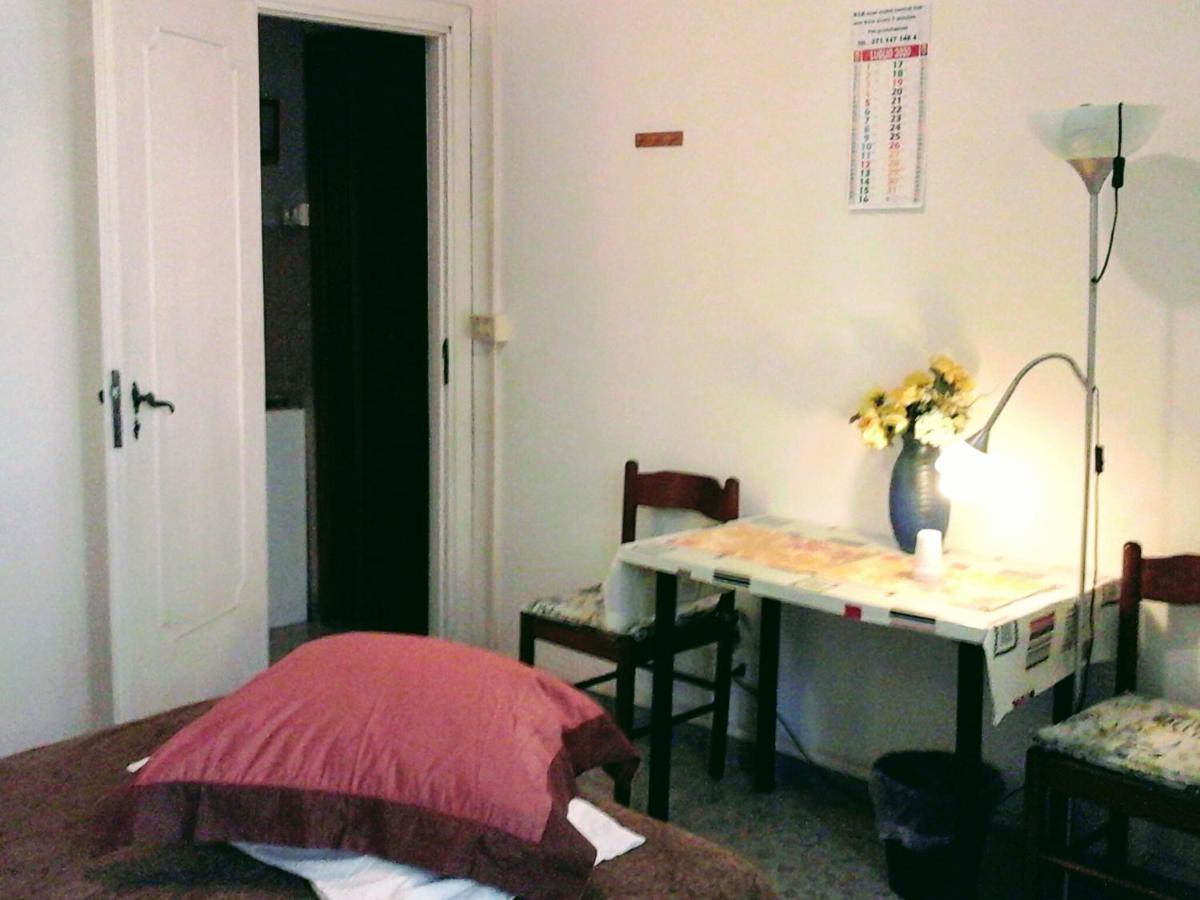 B&B Near Metro' Central Line - Only Wc In The Rooms 15 Minutes To Termini Station 20 To Spagna Square - In The Night Bus โรม ภายนอก รูปภาพ